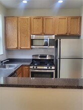 103 Beacon Ln in Bronx, NY - Building Photo - Building Photo