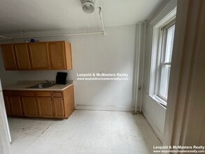76 Washington St, Unit 27 in Boston, MA - Foto de edificio - Building Photo