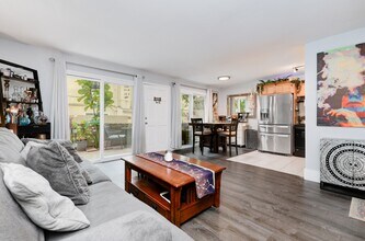 2850 Reynard Way in San Diego, CA - Building Photo - Building Photo