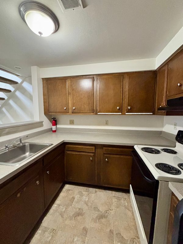 11 Gloucester Ave in Tonawanda, NY - Building Photo - Building Photo