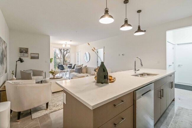 1414 Main St in Saskatoon, SK - Building Photo - Building Photo