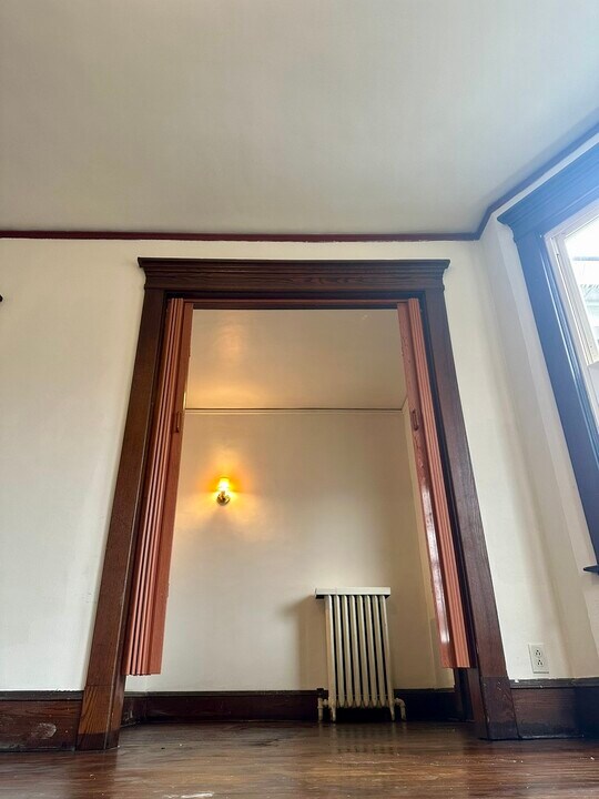 107 3rd Ave, Unit Neilzen in Rensselaer, NY - Foto de edificio