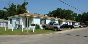 4917 Schmidt St in Fayetteville, NC - Building Photo