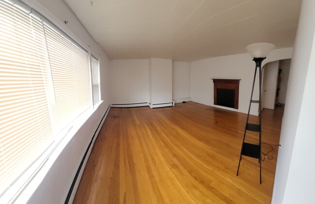 618 Biggs Ave, Unit 2A