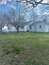 167 Hydro Pondsville Rd in Smiths Grove, KY - Building Photo - Building Photo