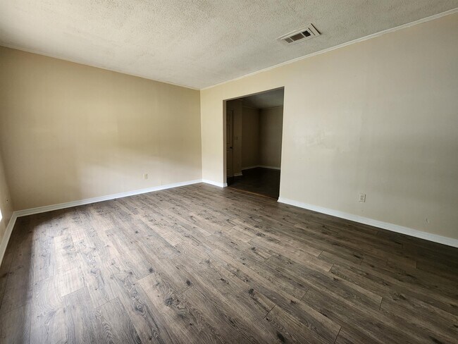 4317 Knowlcrest Dr in Moss Point, MS - Building Photo - Building Photo