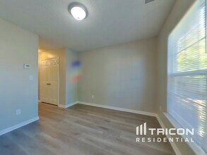 6303 Pensfold Dr in Charlotte, NC - Building Photo - Building Photo