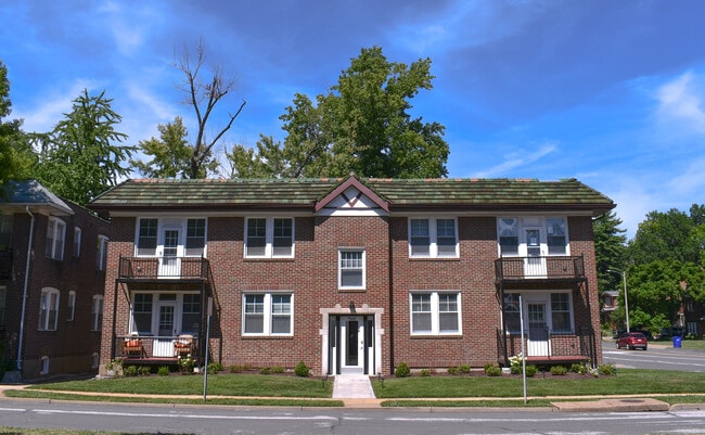 7505 Pershing Ave, Unit 2E