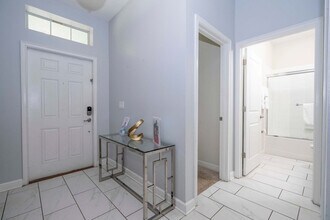 4827 Kings Castle Cir in Kissimmee, FL - Building Photo - Building Photo