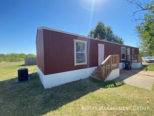97 Town and Country Dr-Unit -97 in Wichita Falls, TX - Building Photo - Building Photo