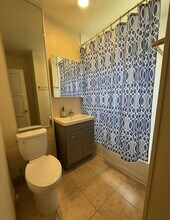 1721 N Glenoaks Blvd, Unit #2A in Burbank, CA - Foto de edificio - Building Photo