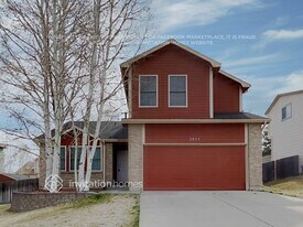 2855 Warrenton Way, Unit D in Colorado Springs, CO - Building Photo