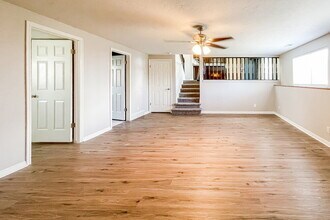 4949 S 2925 W in Roy, UT - Foto de edificio - Building Photo