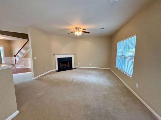 345 Blackwood Ln in Suwanee, GA - Foto de edificio - Building Photo