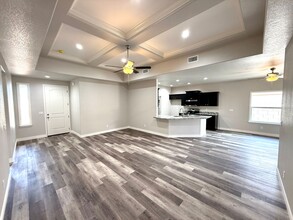 3368 N Apache St in Kingman, AZ - Building Photo - Building Photo