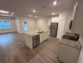 5749 Danbury Blvd in Milton, FL - Building Photo - Building Photo