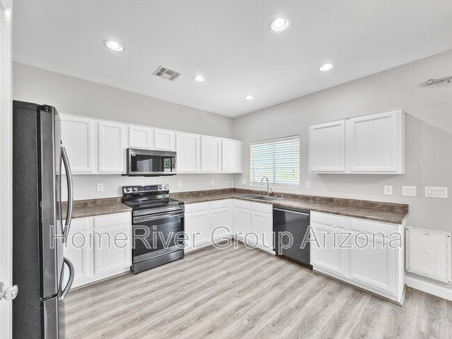 134 W Dragon Tree Ave in San Tan Valley, AZ - Building Photo - Building Photo