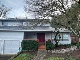 7134 SW 182nd Ave in Beaverton, OR - Building Photo