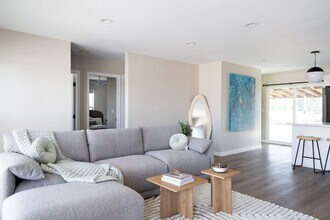 6407 Richard St in San Diego, CA - Building Photo - Building Photo