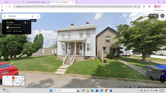 218 Pine St, Unit B in Zelienople, PA - Building Photo
