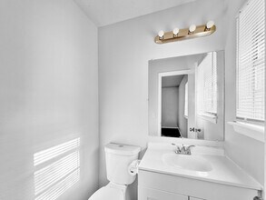 812 Royal Ave in Midwest City, OK - Building Photo - Building Photo