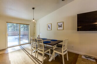 17209 Crane Dr in Bend, OR - Building Photo - Building Photo