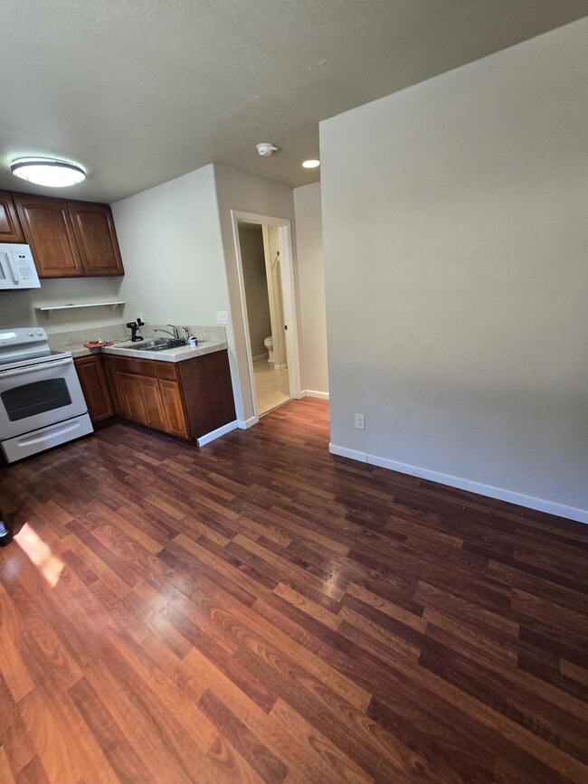 12901 Beltline Rd, Unit Cabin in Redding, CA - Building Photo - Building Photo