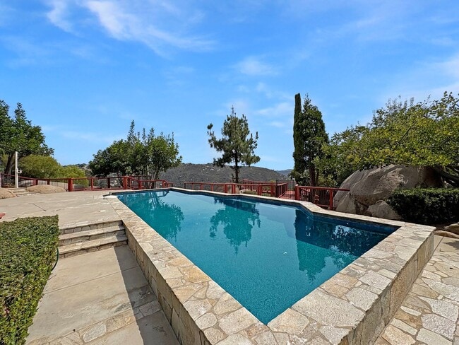 property at 28720 Sandhurst Way