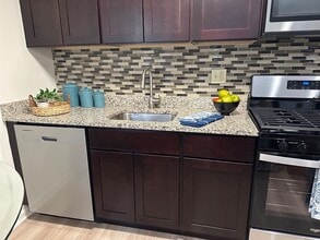 Plum Tree Apartments in Ellicott City, MD - Foto de edificio - Building Photo