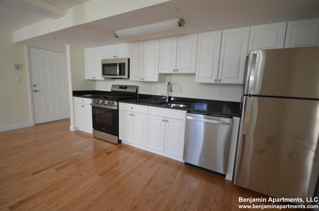 35 Langdon St, Unit 6 in Cambridge, MA - Building Photo - Building Photo