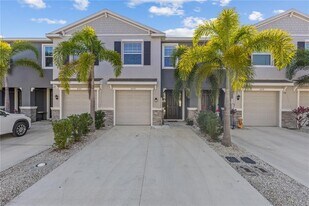 6517 Serenity Fall Ln in Sarasota, FL - Building Photo