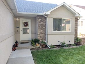 1720 32nd St in Evans, CO - Building Photo - Building Photo