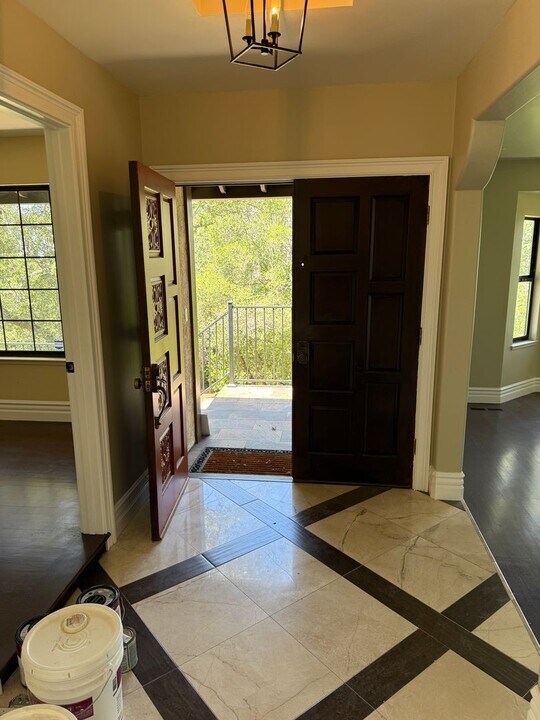 9545 Oak Leaf Way in Granite Bay, CA - Building Photo