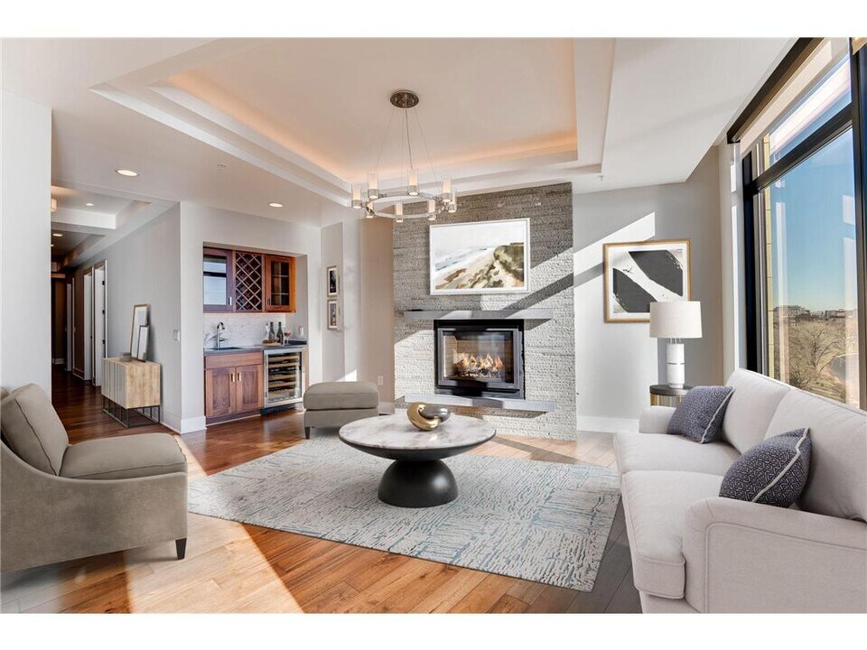 2622 W Lake St-Unit -702 in Minneapolis, MN - Building Photo