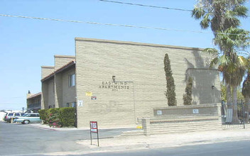 East Wind Apartments in Tucson, AZ - Building Photo - Building Photo