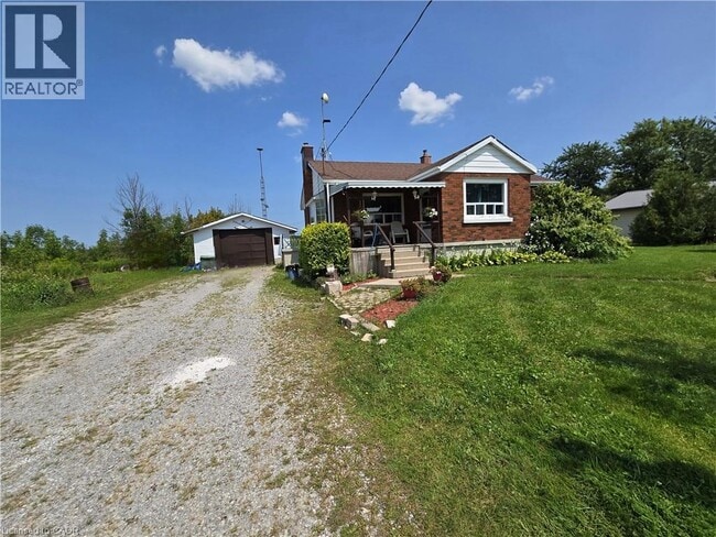 property at 617 S Townline Rd