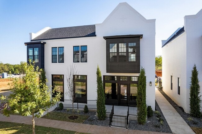 18818 Selah Wy in Norman, OK - Foto de edificio - Building Photo