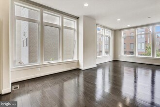 8060 Red Hook St in Derwood, MD - Building Photo - Building Photo