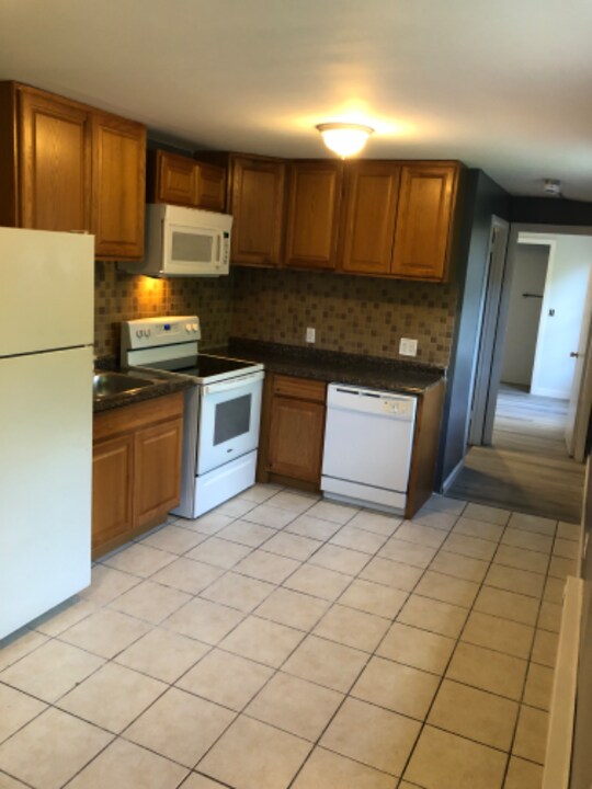 52 Daniel Ave in Providence, RI - Building Photo