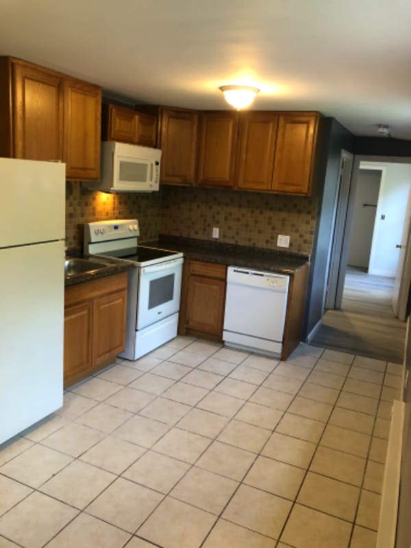 52 Daniel Ave