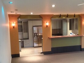 300 Los Alamos Rd, Unit APT 202 in Santa Rosa, CA - Building Photo