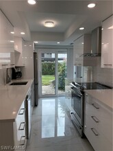 4082 Belair Ln in Naples, FL - Building Photo - Building Photo