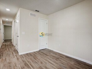 5677 George Ct in Jacksonville, FL - Building Photo - Building Photo