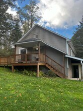 27 E Sterling Rd in Newfoundland, PA - Building Photo - Building Photo