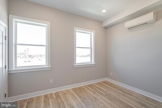 1946 N 6th St-Unit -UNIT 3F in Philadelphia, PA - Foto de edificio - Building Photo