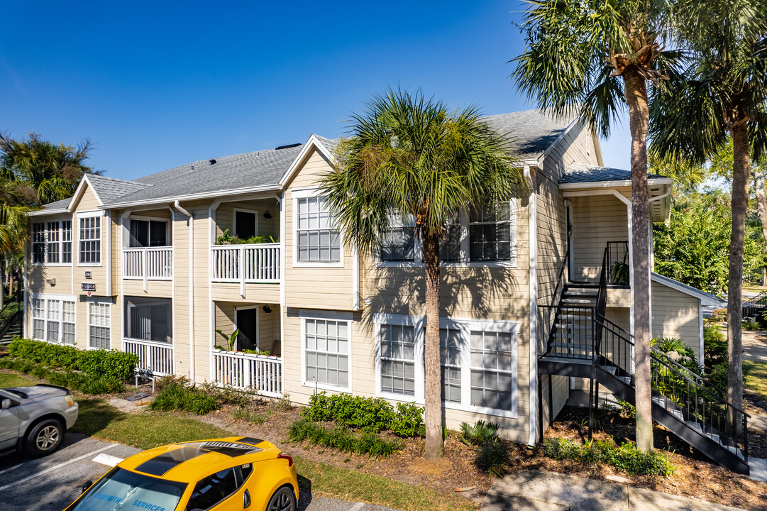 Tradewinds Condominiums in Orlando, FL - Building Photo