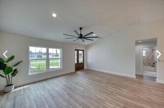 3866 Sterling Rd in Venice, FL - Building Photo - Building Photo