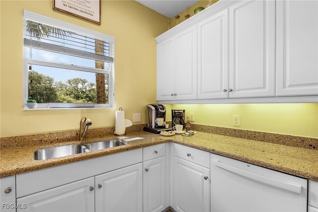 property at 3210 Cottonwood Bend