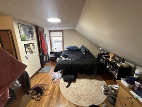 585 Somerville Ave, Unit A-1 in Somerville, MA - Foto de edificio - Building Photo