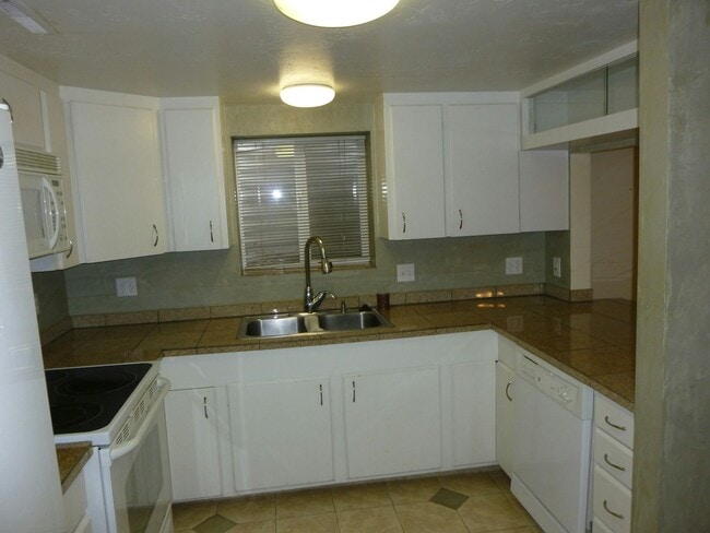 property at 2955-2959 Newton St